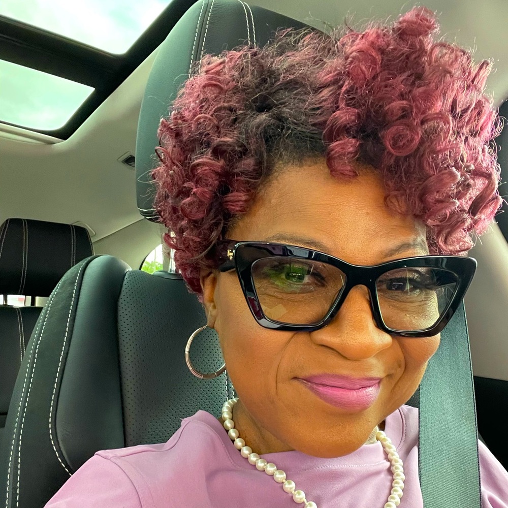 Meet your Posher, Delilah